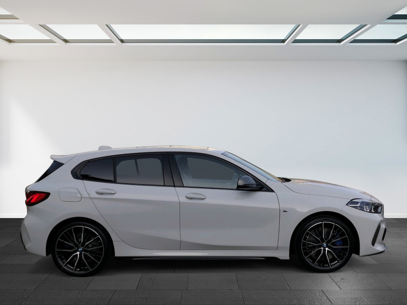 BMW - M135i xDrive