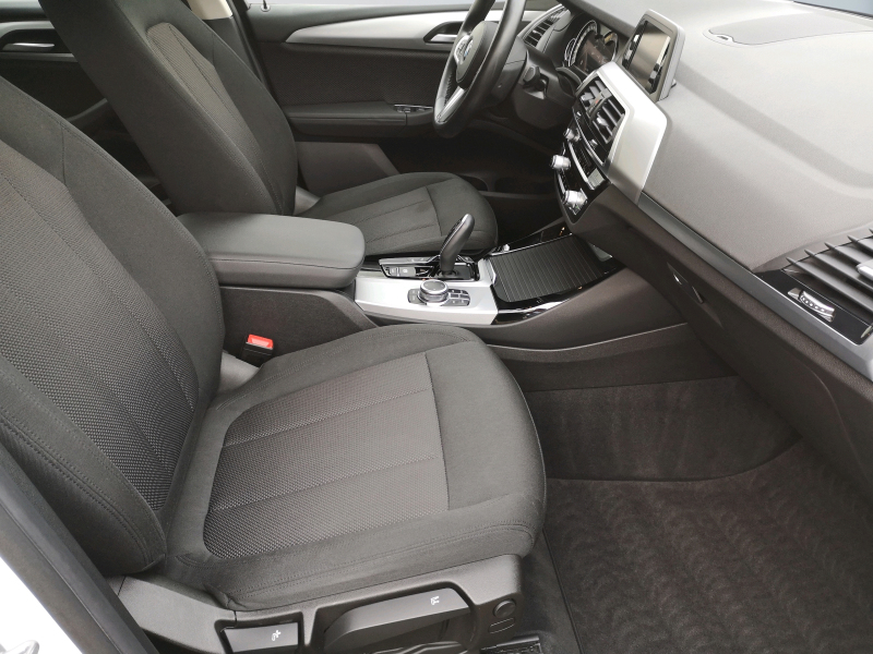 BMW - X3 xDrive20d ADVANTAGE AT