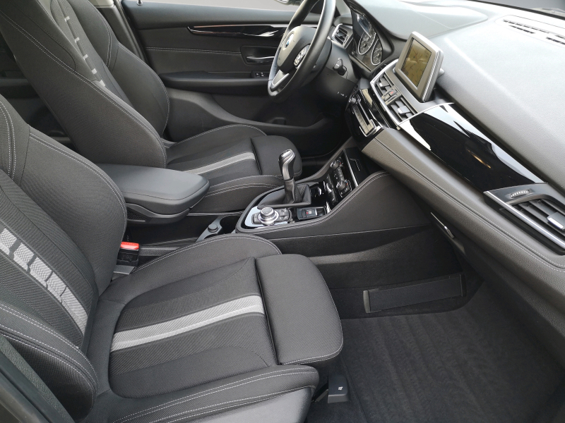 BMW - 218i Active Tourer Sport Line