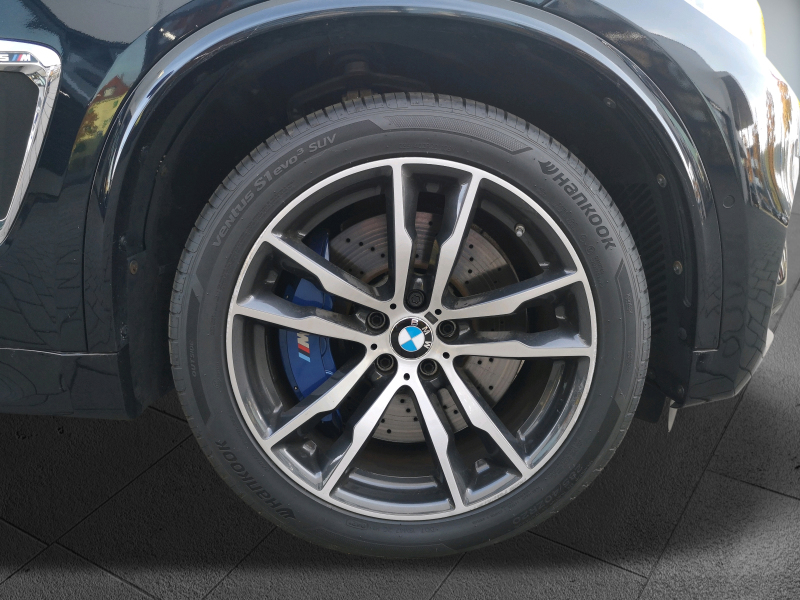 BMW - X5 M