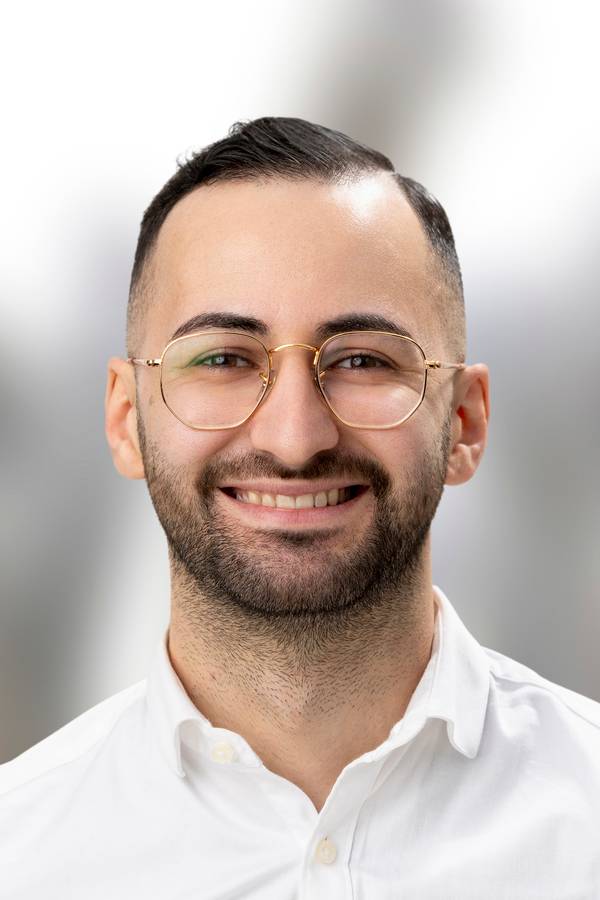 contact_import_imageQvvrlD