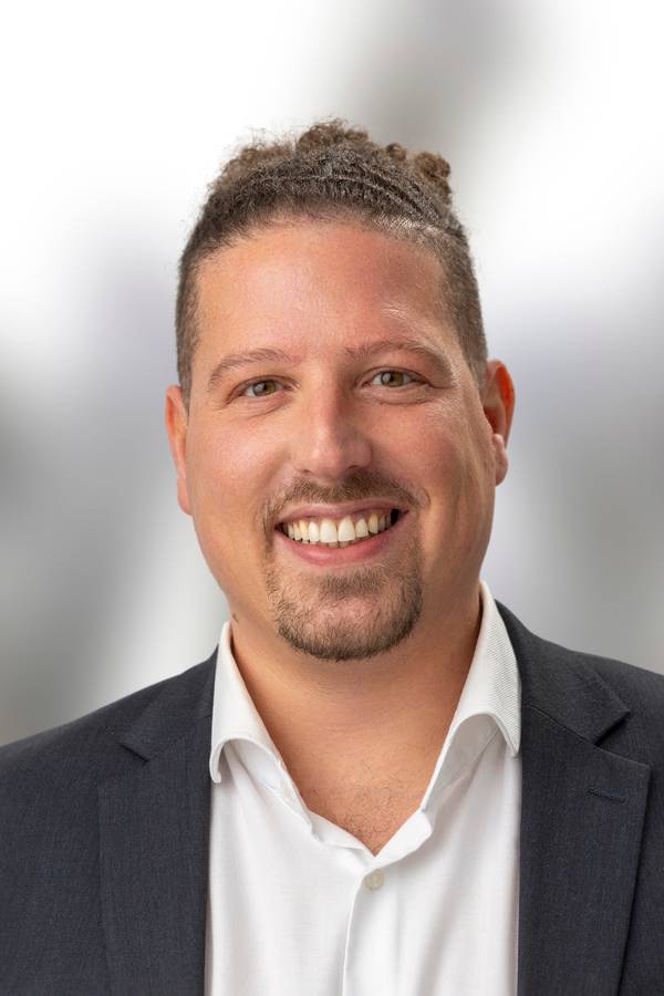 contact_import_imageWkKhxj