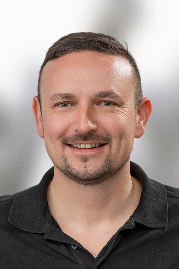 contact_import_imageX34oKP