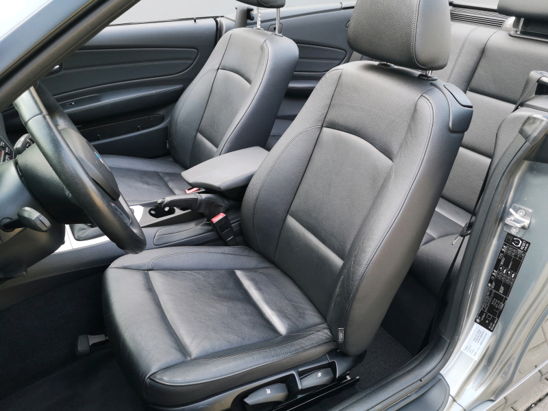 BMW - 120i Cabrio