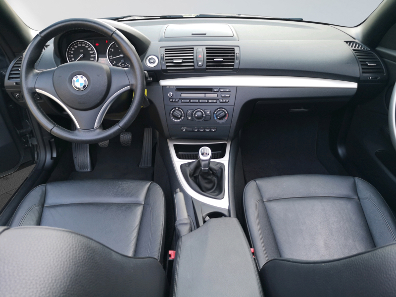 BMW - 120i Cabrio