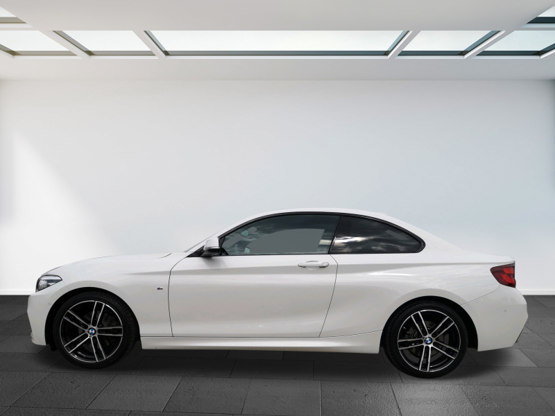 BMW - 220iA Coupe