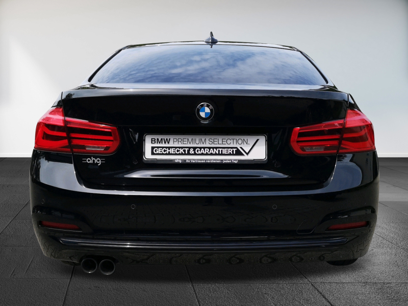 BMW - 320i Sport Line Lim.