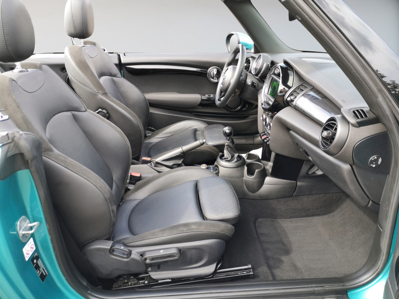 MINI - One Cabrio