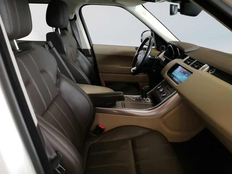 Land Rover - Range Rover Sport 3.0 SDV6 HSE Dynamic