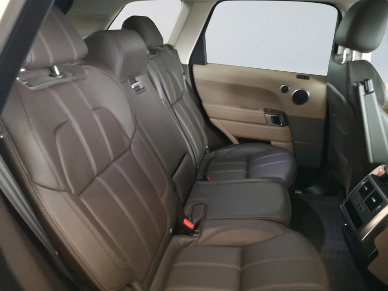 Land Rover - Range Rover Sport 3.0 SDV6 HSE Dynamic